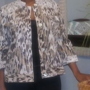 Chico size 1 light weight jacket.